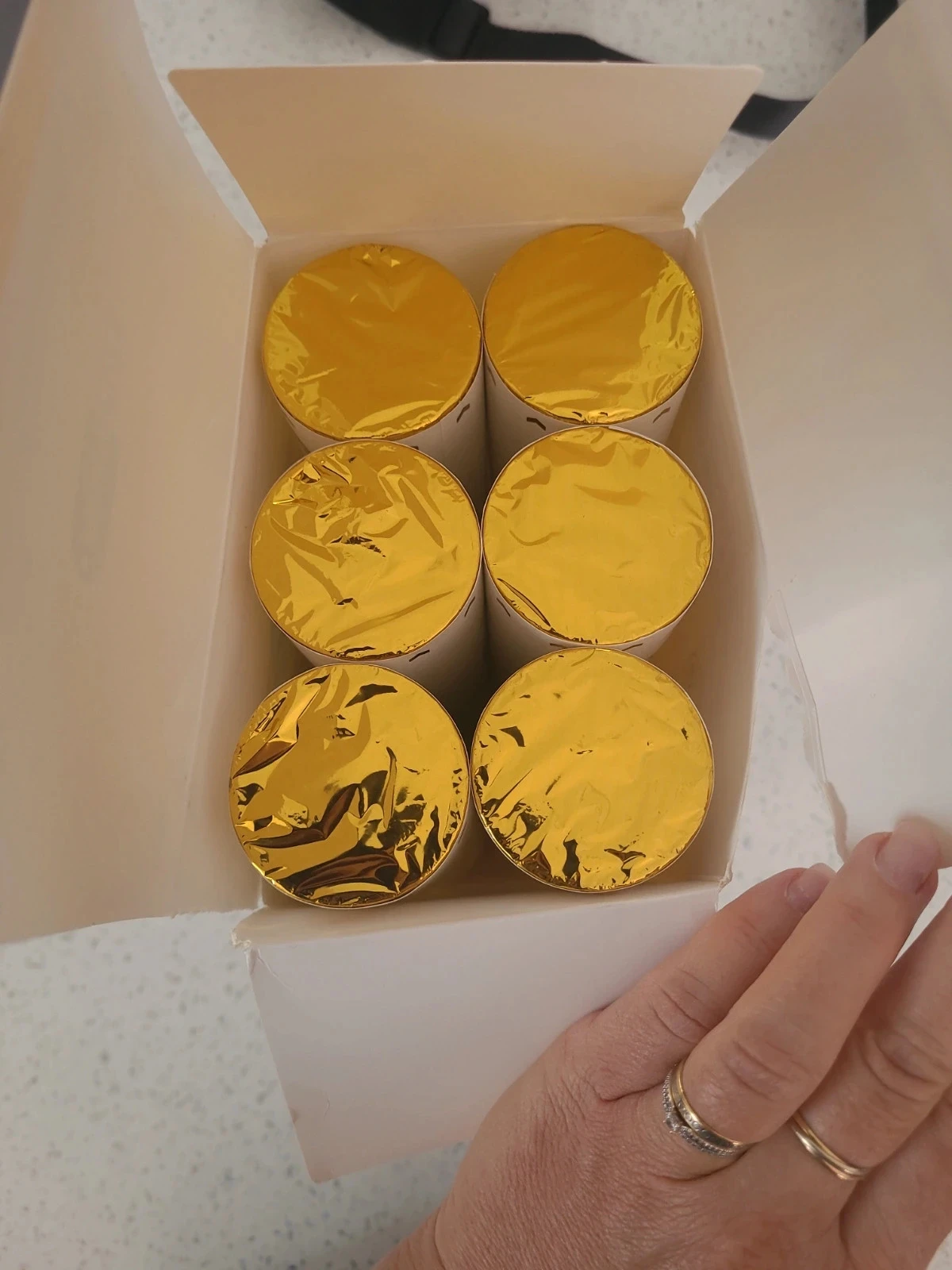 Box of 6 butterfly confetti cannons – photo 3